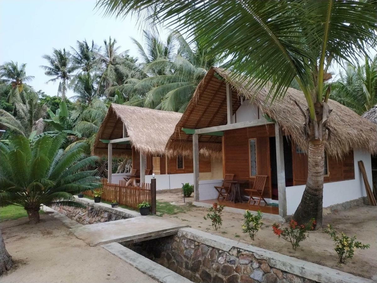 Bungalow Karimunjawa Eksteriør billede