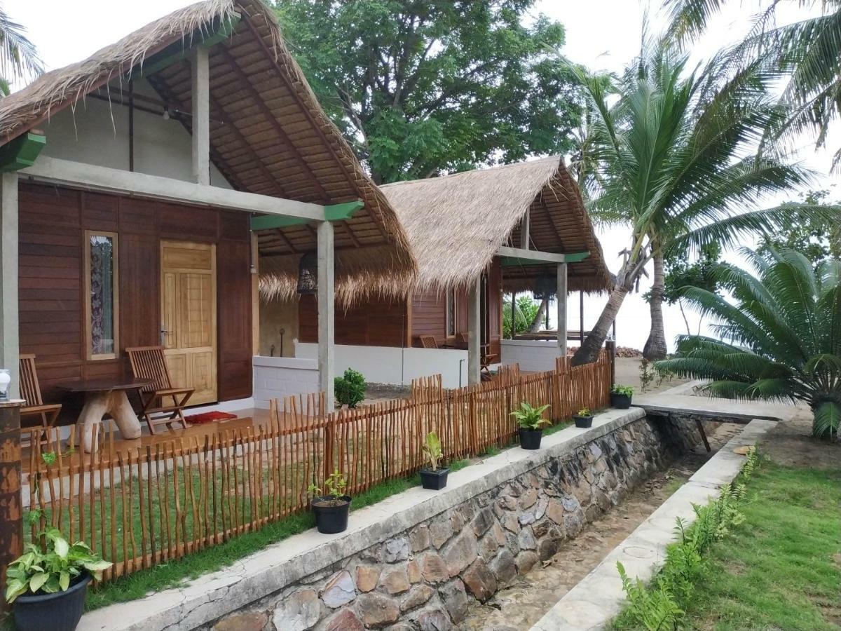 Bungalow Karimunjawa Eksteriør billede